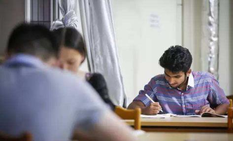 印媒：印度年轻人掀起赴华学医热