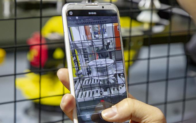 China becomes world leader in industrial economy scale