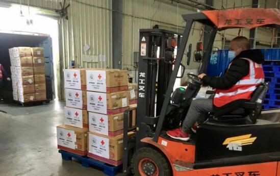 澳门红十字会与归侨总会购买近百万个口罩驰援内地抗疫