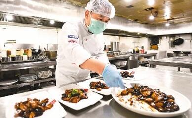 只见美食少见人——“无接触经济”站上风口