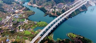 民生指标传递兜牢底线决心