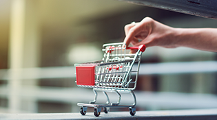 消费市场持续回暖