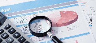 香港发表新财政年度预算案 推出逾1200亿港元逆周期措施助社会渡难关