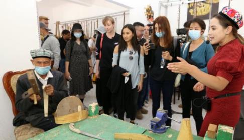 “百闻不如一见” ——北京大学留学生代表参访新疆侧记