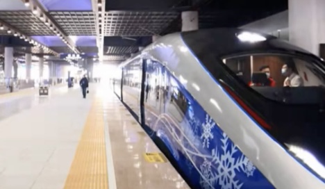 乘坐北京冬奥列车啥感觉？记者带你体验！