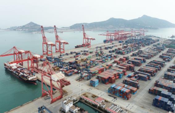 前4个月我国进出口同比增长7.9% China's foreign trade up 7.9 percent in first four months