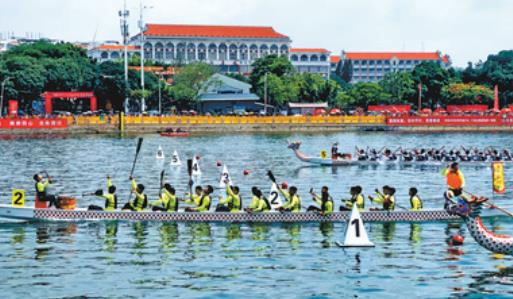 “龙腾虎跃”2022海峡两岸赛龙舟活动举行