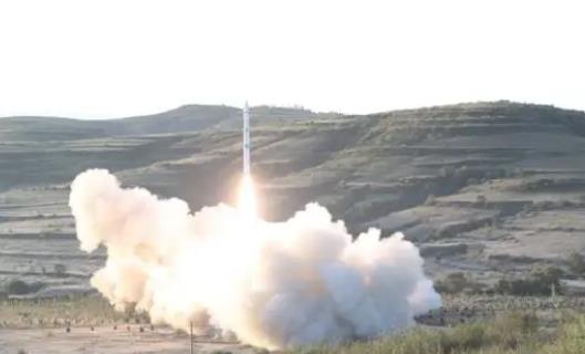 我国成功发射试验十四号和试验十五号卫星