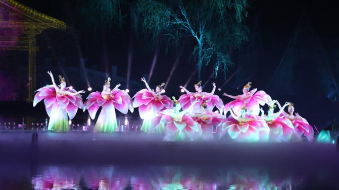 第32届菏泽国际牡丹文化旅游节开幕