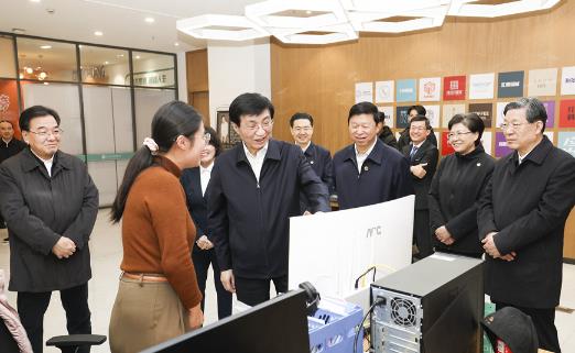 2023两岸企业家峰会10周年年会开幕式在南京举行