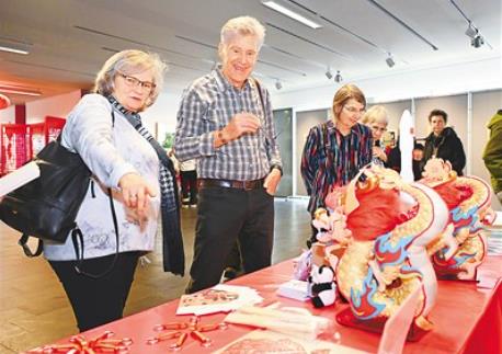 感受传统文化 传递美好祝福 ——海外多地欢庆元宵佳节