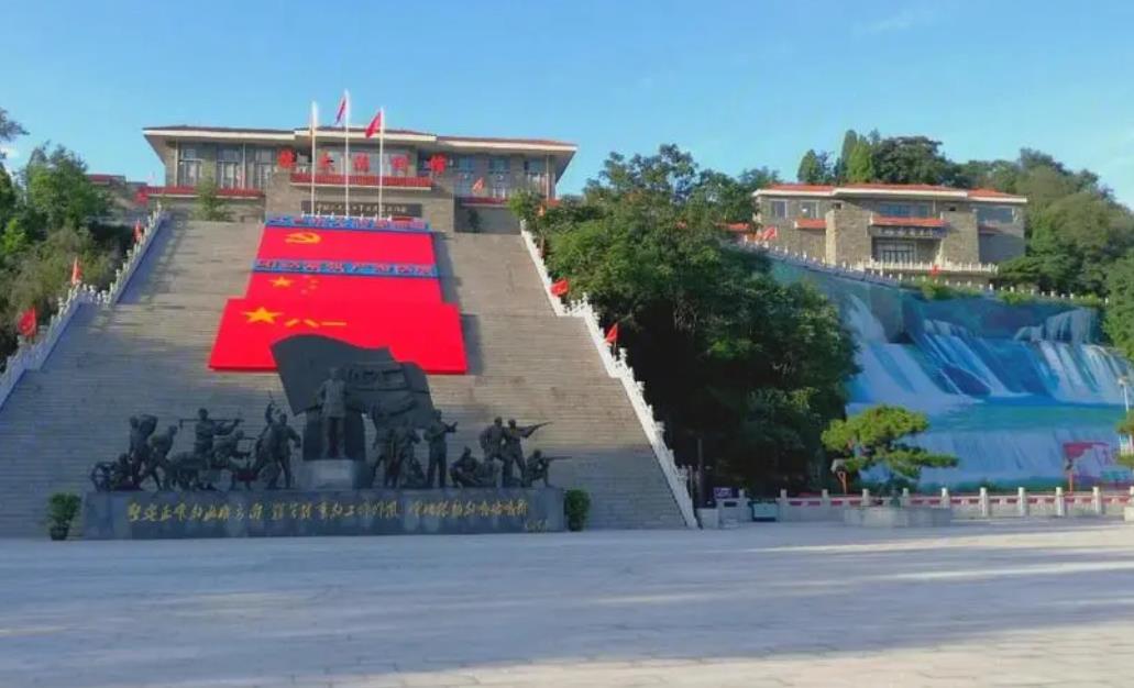 “红色体育旅游”成新时尚