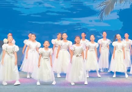 两岸师生赤峰交流岳飞文化传承