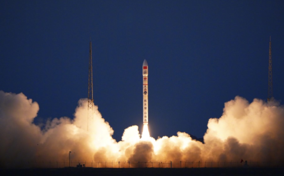 我国成功发射开运一号卫星