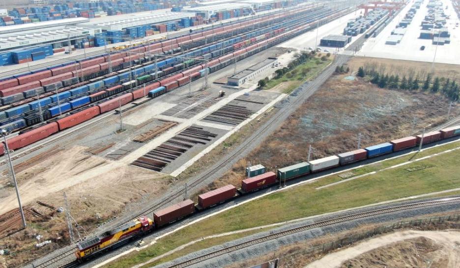 中欧班列“枢纽经济”展新姿