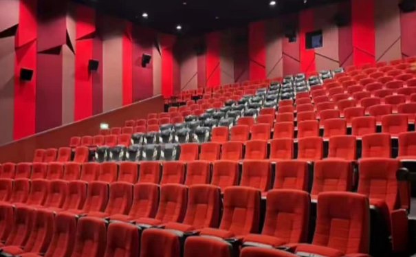 电影贺岁档即将开启 靠什么吸引观众走进电影院？