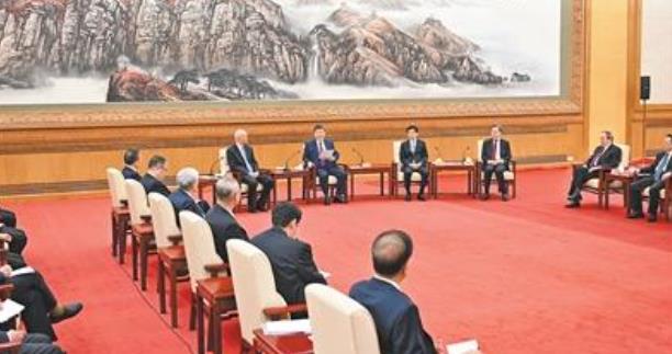 习近平同党外人士共迎新春