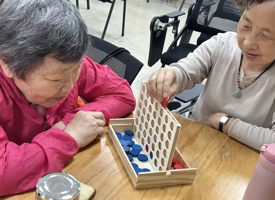 “老小孩”玩具如何征服“银发族”