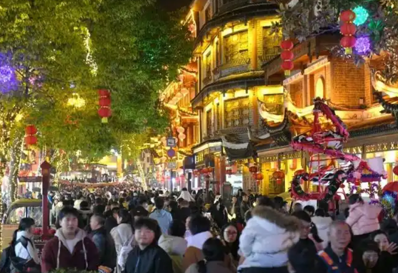 中国旅游市场马年“开门红”