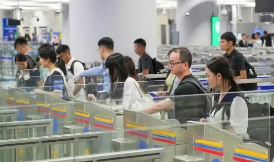 今年前两个月访港旅客995万人次 同比上升18%