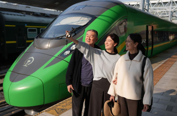 中老铁路发送旅客突破7000万人次