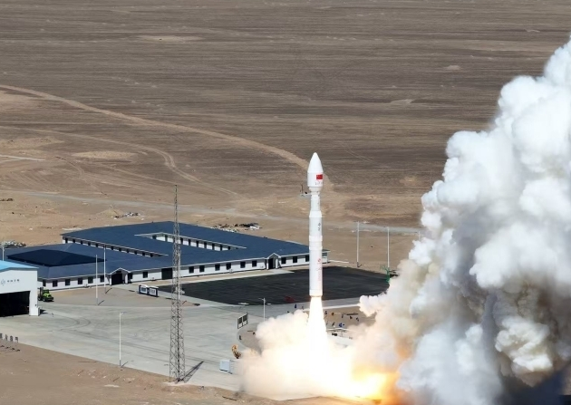 中国成功发射吉星高分07A02星等8颗卫星