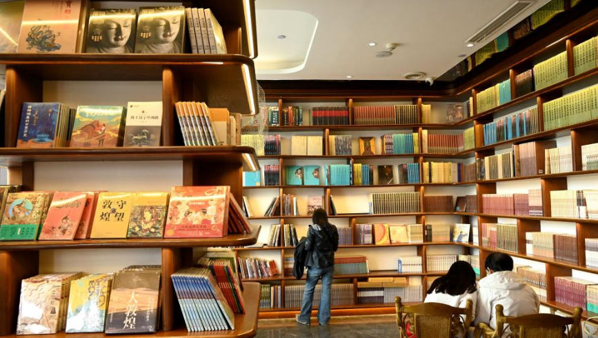 多彩活动迎接“全民阅读活动周”