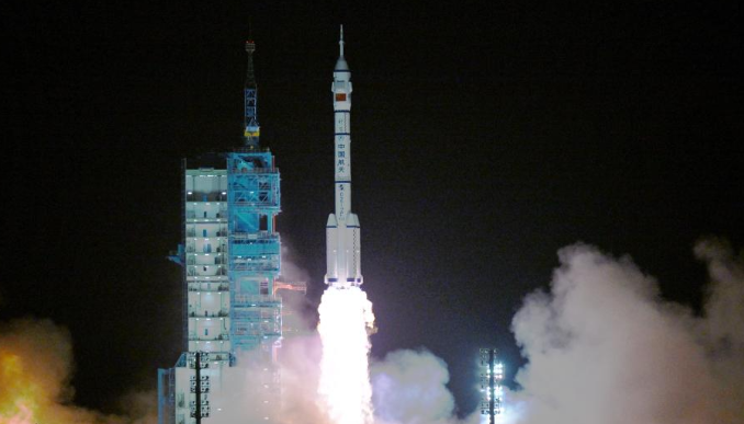 神舟二十三号载人飞船发射取得圆满成功