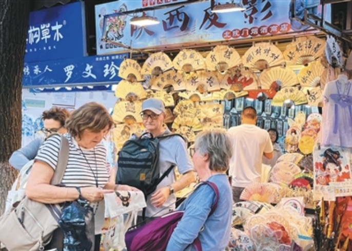 “China Chic”圈粉外国消费者——把中国“好物”带回家