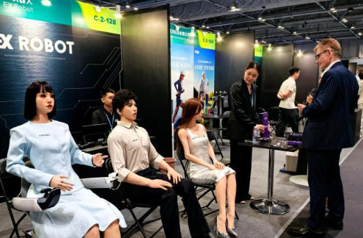 多国科创企业共聚香港 聚焦AI向善推动全球合作