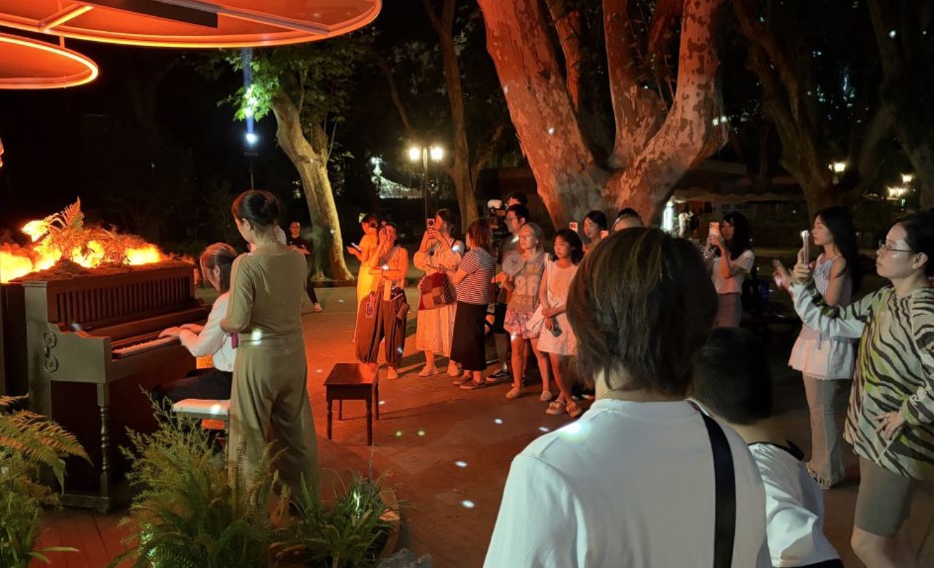 夜间经济热度高涨 文艺新玩法亮相上海街市