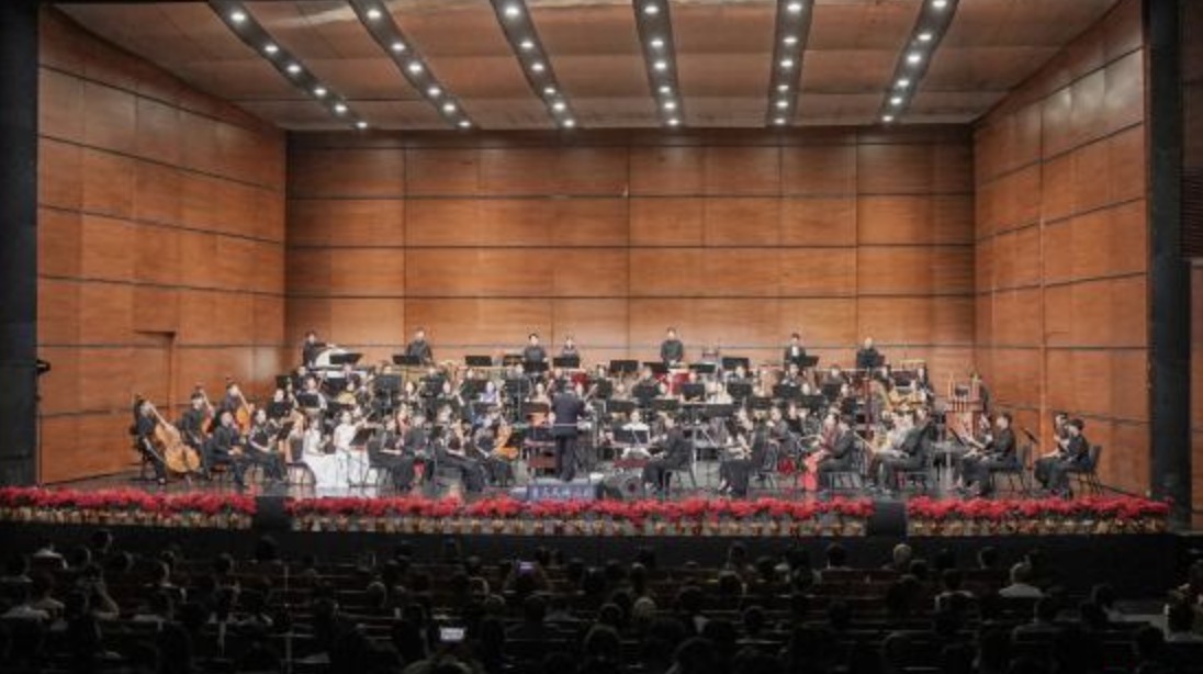 （长征胜利90周年）再现长征恢弘史诗 全国12家民族乐团联袂奏响《永恒的红飘带》